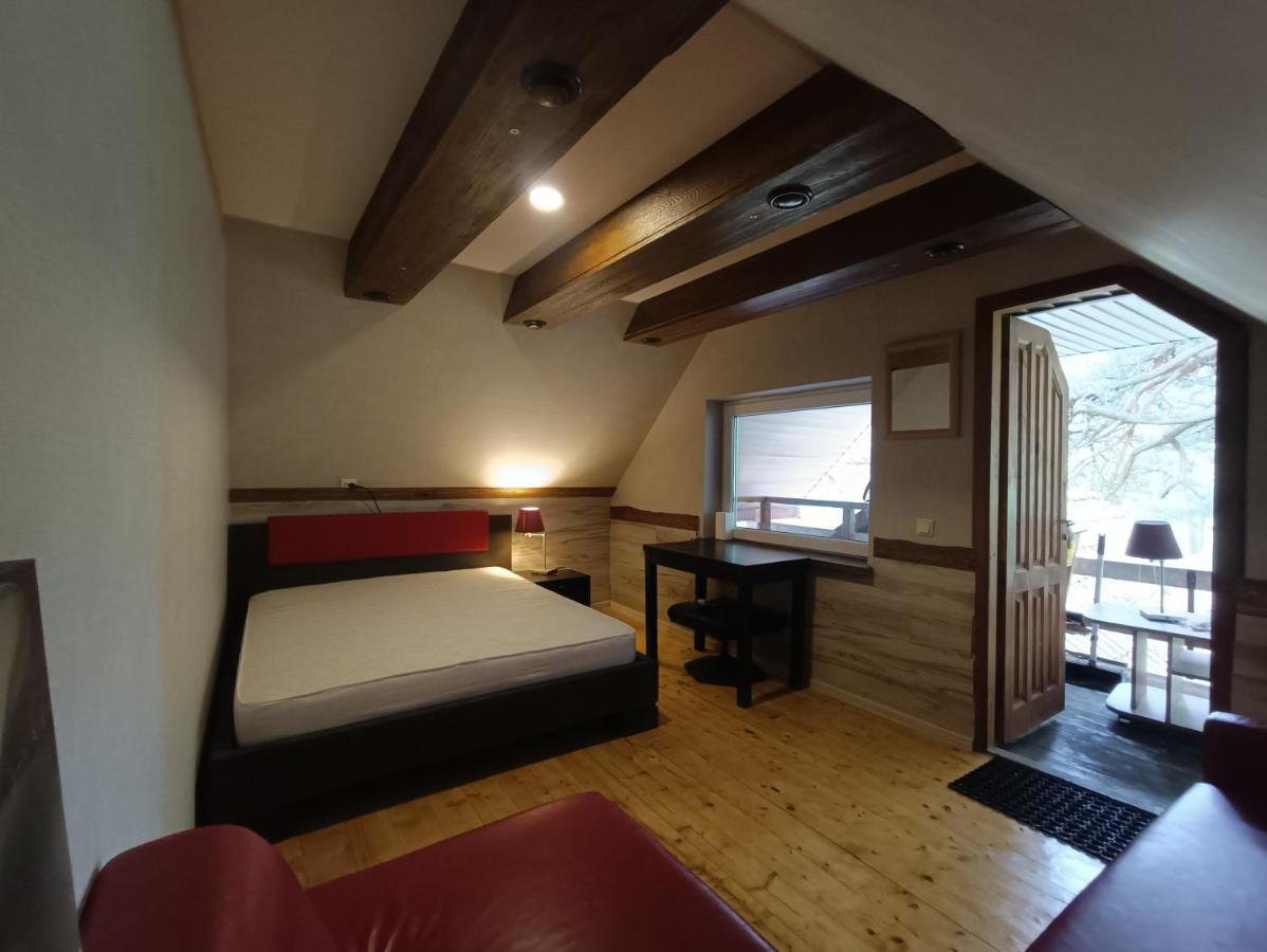 Surf Apartments In Melnrage Κλαϊπέντα Εξωτερικό φωτογραφία